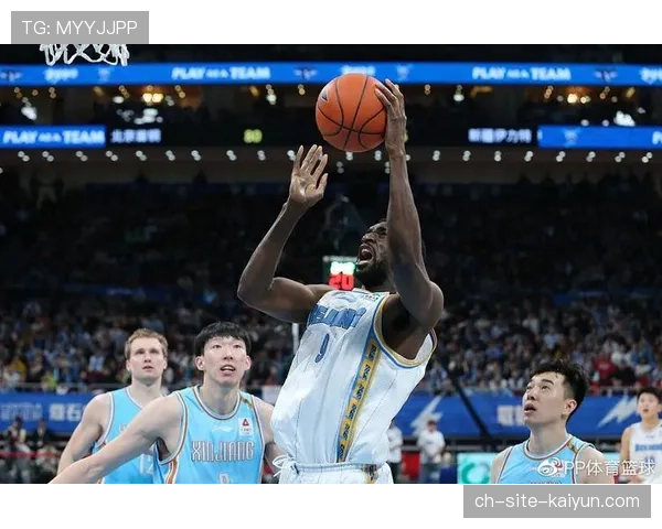 战术复盘：新疆队如何用联防限制上海队内线攻势